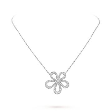 2021 Most Popular VAC Flowerlace Cutwork Flower-shaped Pendant White Gold Paved Diamonds Female Necklace Best Present VCARP05200