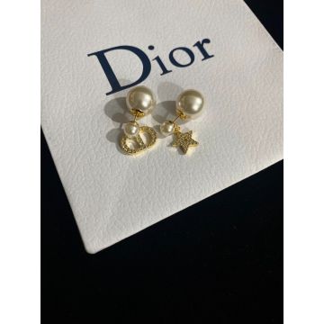 Imitated Dior Tribales Collection White Resin Beaded Gold Letter CD Star Pendant Earrings For Gentle Girls