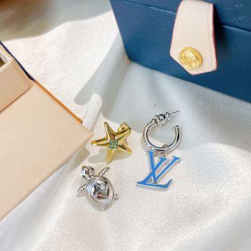 Fake Louis Vuitton Aquatics Turtle Crystal Starfish Shape Painted LV Initials Earrings For Girls Cute M00281
