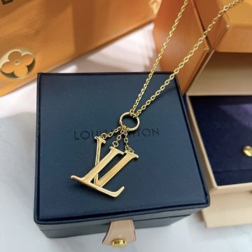 2022 Copy Louis Vuitton Ladies Gold Retro Style Monogram Optic LV Letter Necklace Early Spring New M00597