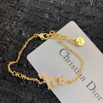 Faux Dior Yellow Gold Flake Diamond Giraffe Star Charm Ladies Slim Chain Bracelet Top Quality Product 