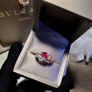 Most Fashion Bvlgari Serpenti Red Crystal Element Diamonds Paved Ladies Rose Gold Snake Style Ring USA Sale