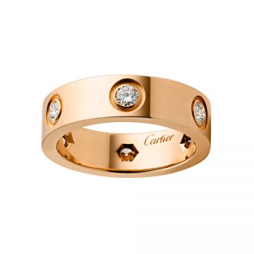 Cartier Love Crystals Inlaid Wide Ring Rose Gold-plated For Elegant Lady Price UK B4097500