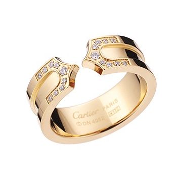 C De Cartier Gold-plated Ring logo Engraved Crystals Lady Fashion Show Style Review In London