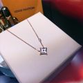 Louis Vuitton 2021-22FW Star blossom necklace, white gold, diamonds (Q93797)
