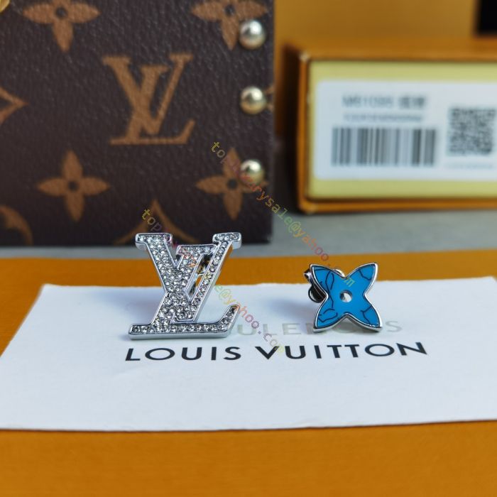 Hot Selling Louis Vuitton LV Initials Blue Enamel Monogram Flower