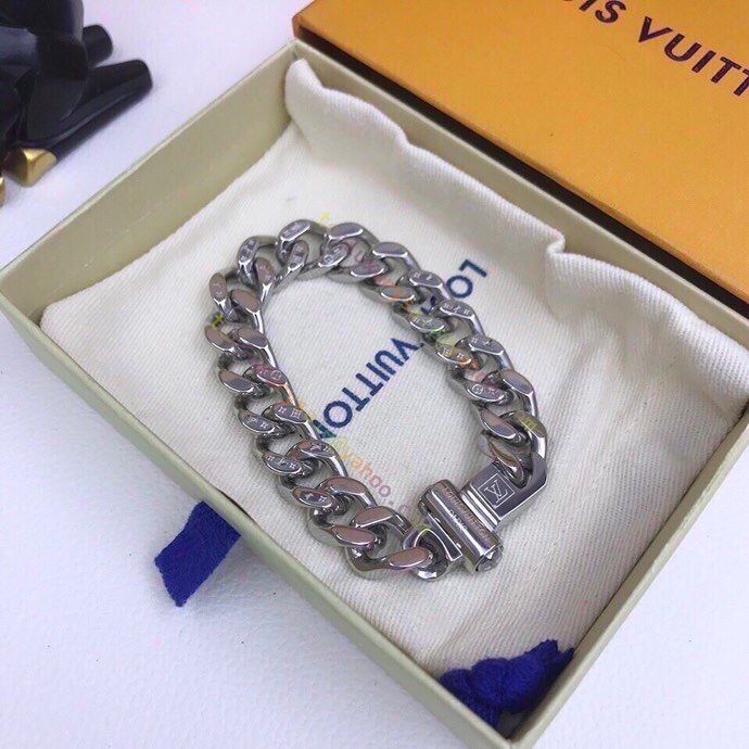 Premium Louis Vuitton Men'S Chain Link Silver Tone Engraved