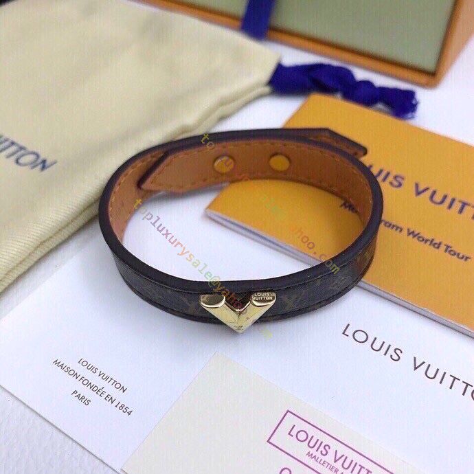 Shop Louis Vuitton Logo Unisex Metal Street Style Bracelets
